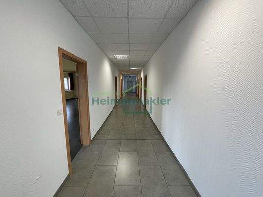 Gebäude 1 Sozial-/ Bürotrakt)