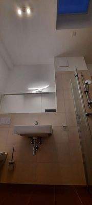 Duschbad 2.OG (Fenster!)