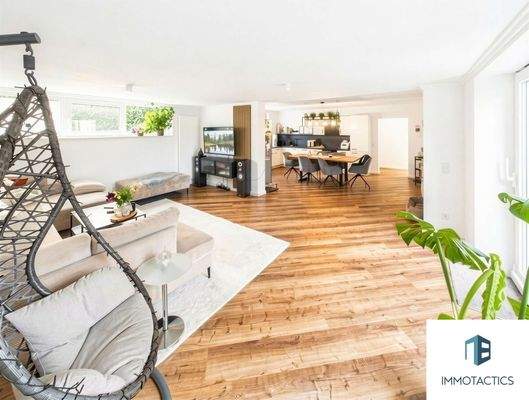 Wohnzimmer - Blick in die Küche