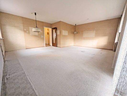 EG Wohnen PXL_20251030_142723050b.jpg