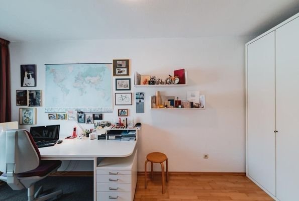 Arbeits-_ Kinderzimmer 1.jpg
