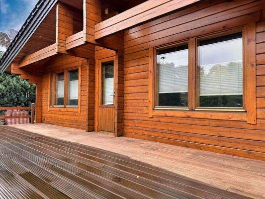 Terrasse mit ca. 27 m²