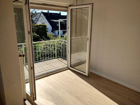 Esszimmer mit Balkon