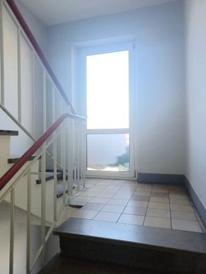 Kleiner Austritt im Treppenhaus