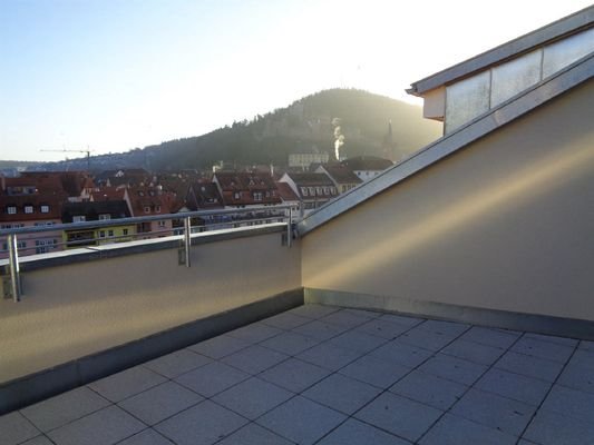 Die Terrasse mit Burgblick