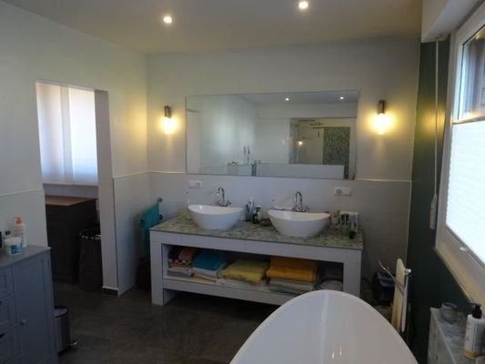 Badezimmer 2