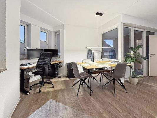 Ess- und Arbeitsbereich