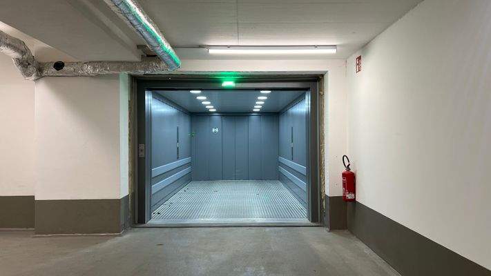 Beispielbild Autoaufzug
