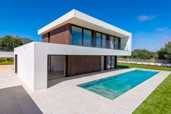 Moderne Villa mit Pool