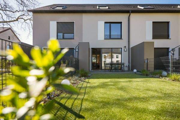 12_145 m__Familienglück_Garten