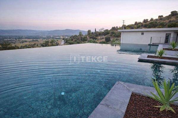 Lake View Apartment in a Secure Complex in Bodrum