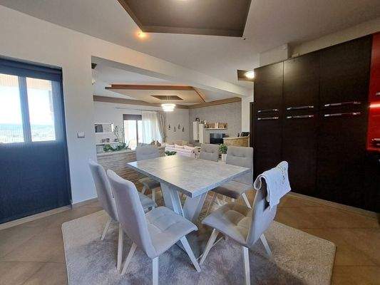 Schöner Rückzugsort mit spektakulärer Aussicht zum Verkauf in Kalyves