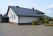 Haus mit Garage und Carport