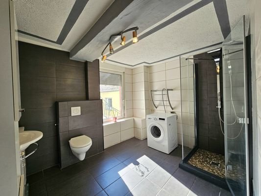 2. OG: Badezimmer