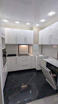 Küche in der Einbauphase