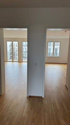 Beispiel Foto Blick auf Wohnzimmer u. Zimmer 2