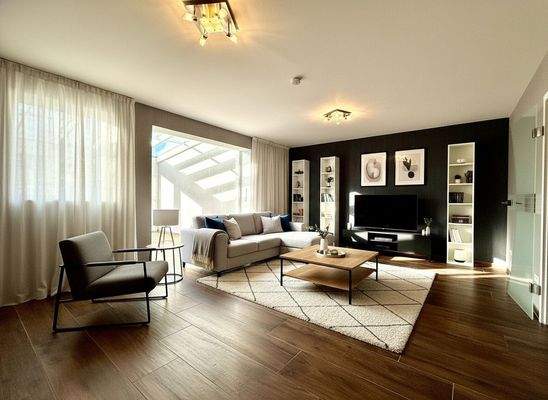 Wohnzimmer virtuell möbliert