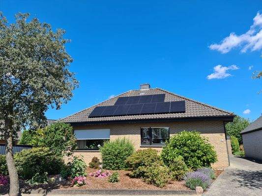 Haus Frontansicht.jpg