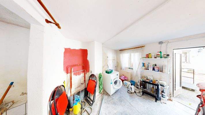 beheizte Waschkueche im Nebengelass