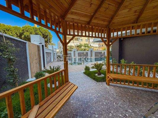 Sea View Apartments in a Secure Complex in Alanya City Center