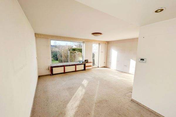 Wohn-/Esszimmer mit Terrassenzugang EG