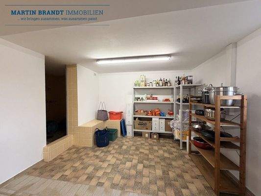 großer Hauswirtschaftskeller : Dusche