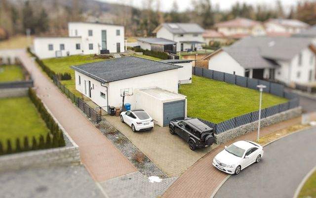 ANSICHT (OUTDOOR STAGING)