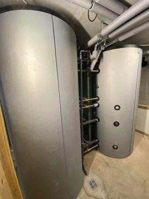 Moderne Heiztechnik mit solarer WW Aufbereitung un