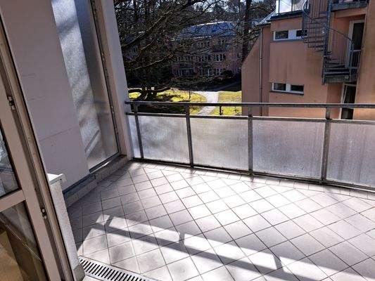 großer Sonnenbalkon