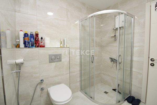 Furnished Apartment in a Complex with Pool in Yalova Çınarcık