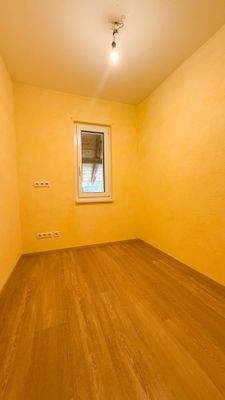 kleines Arbeitszimmer