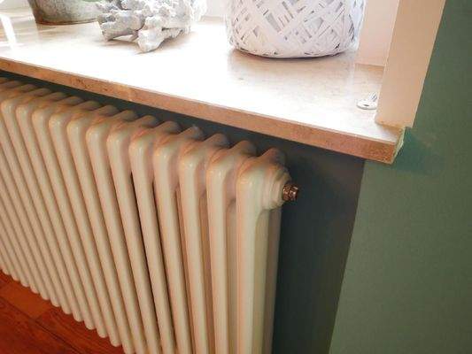  EG | KALKSTEINFENSTERBANK / RÖHRENHEIZKÖRPER