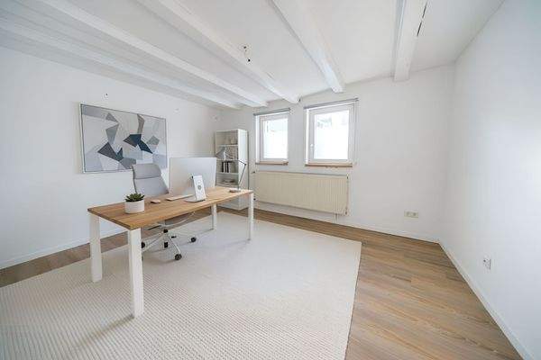 KI generiertes Beispielbild Büro EG