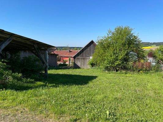 Blick zur Scheune