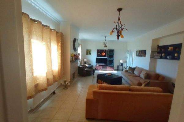 Kreta, Kavousi: Tolle Villa mit Pool, Meerblick und Olivenhain zu verkaufen