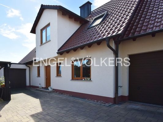 Gepflegtes Haupthaus