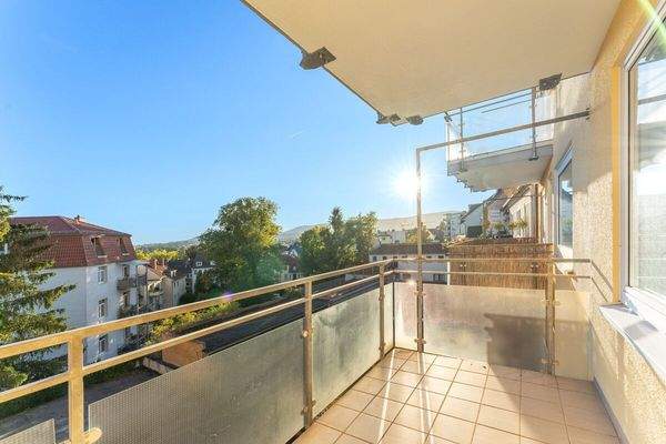 Balkon mit Zugang vom Wohnzimmer