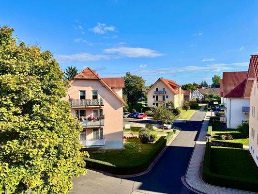 Ruhige Wohngegend im Sonnenschein