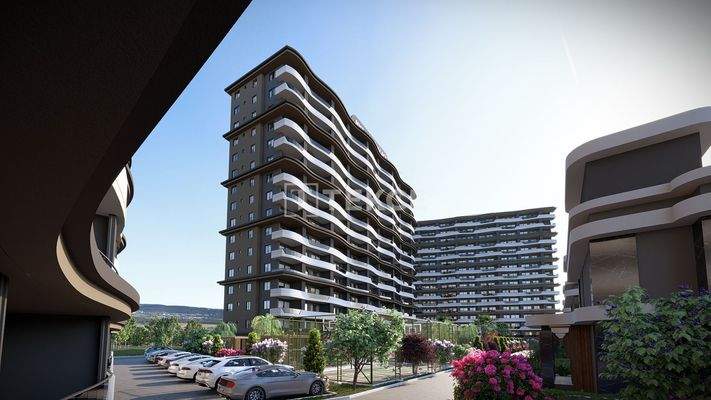 New Apartments in a Complex with Pool and Gym in Mersin Ayaş