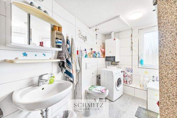 Badezimmer Wohnung 2 (OG)