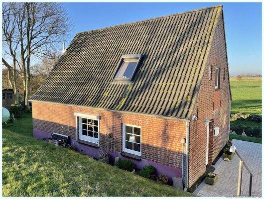 Hausansicht vom Deich