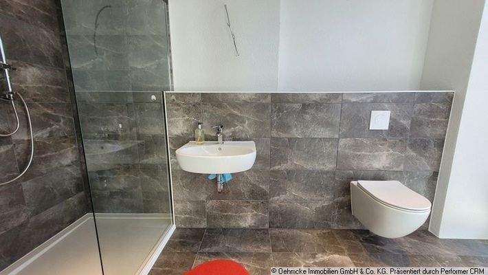 Badezimmer im Erdgeschoss