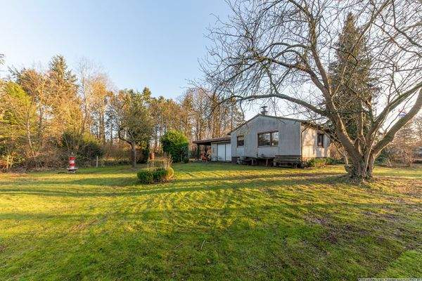 Grundstück mit Altbestand