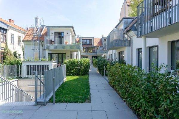 MIT PANTOFFELN IN DEN URLAUB