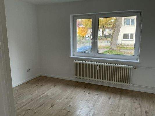 Kinderzimmer_Blick_nach_draußen