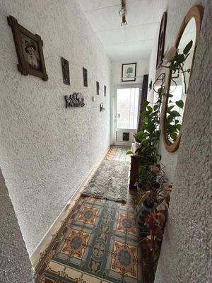 Flur linkes Haus Nr. 52