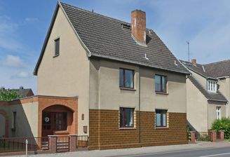 Ostansicht / Straße