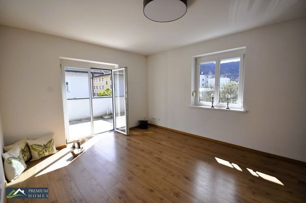 Wörgl Eigentumswohnung - Wohnzimmer Balkon/Terrasse