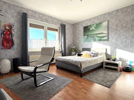 Zimmer 1 - 4-Zimmer-Whg. im OG