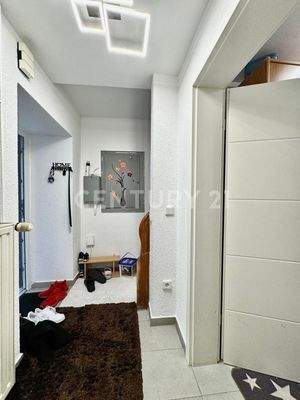 Eingangsbereich Wohnung rechts